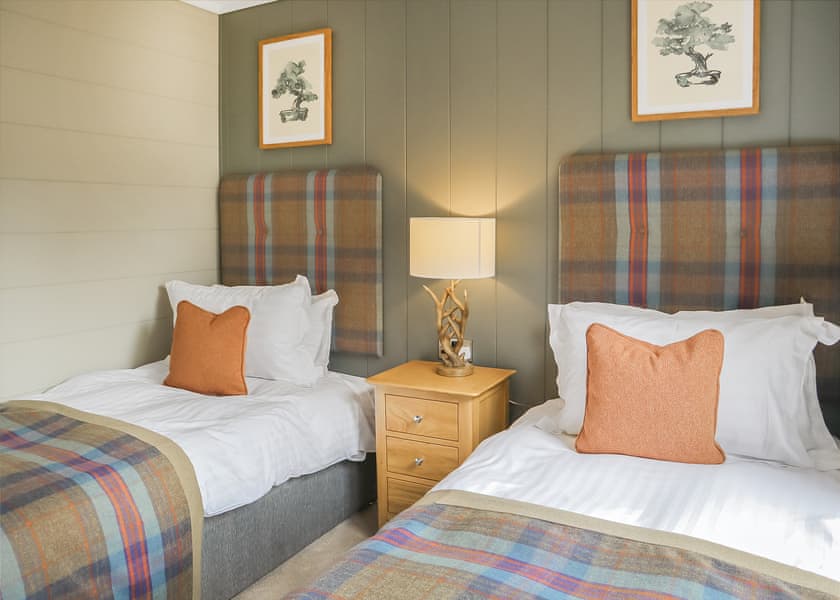 Hunters Lodge - Thirlestane Woodland Lodges, Lauder