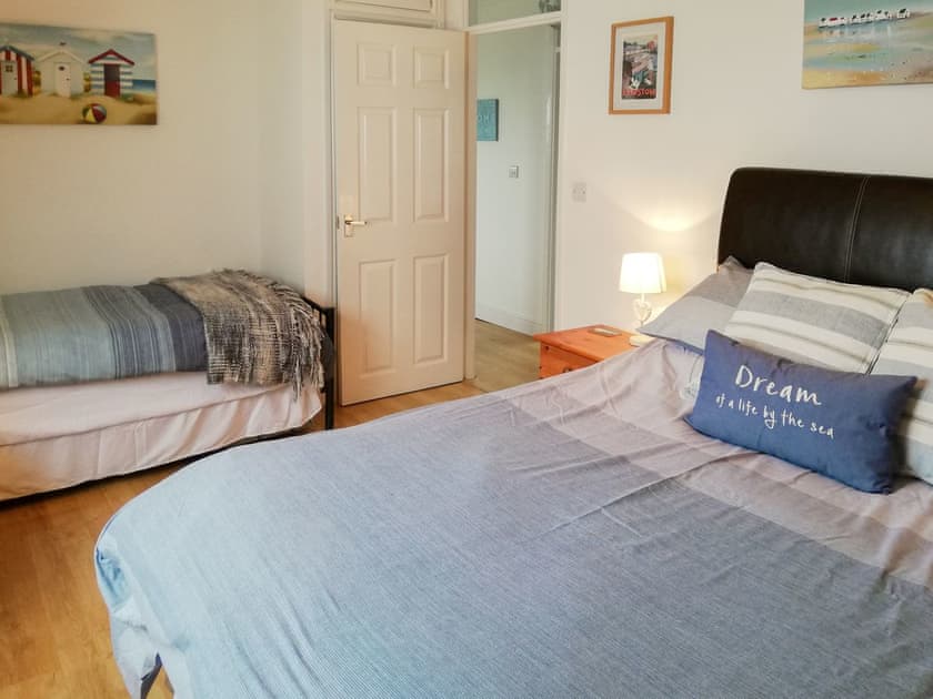Twin bedroom | Trevone - Treginegar Cottages, St Merryn, near Padstow