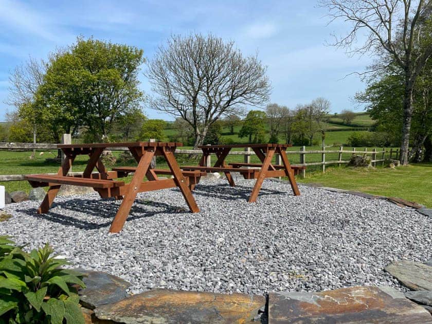 Garden and grounds | Canllefaes Cottages, Penparc