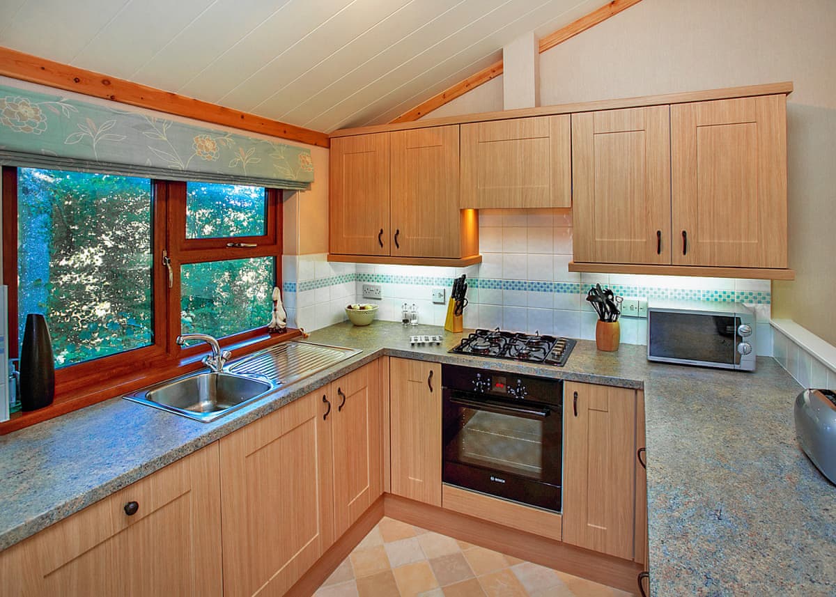 Upton Lakes Lodges - Holiday lodge in South West England - Image 5
