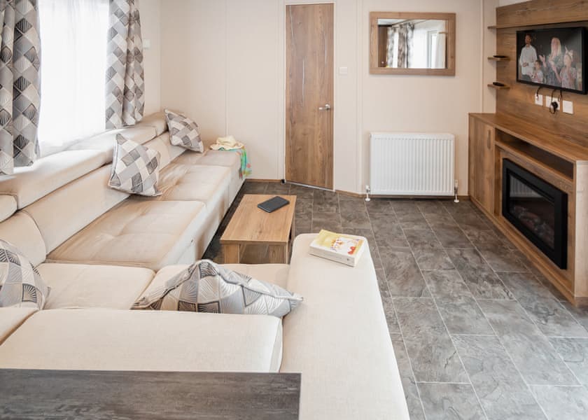 Supreme 3 (Pet) - Oakdene Forest, St Leonards, Ringwood