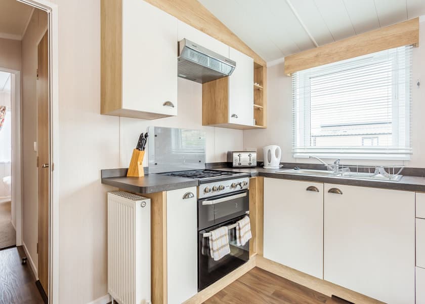 Colorado - Loch Ness Highland Resort, Fort Augustus