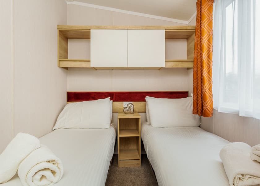 Colorado - Loch Ness Highland Resort, Fort Augustus