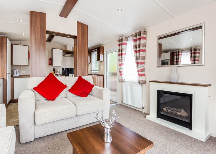 The Ness - Loch Ness Highland Resort, Fort Augustus