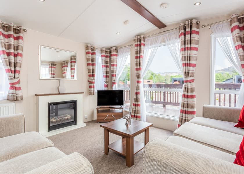 The Ness - Loch Ness Highland Resort, Fort Augustus