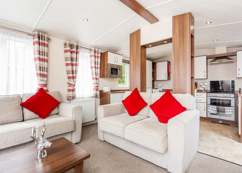 The Ness - Loch Ness Highland Resort, Fort Augustus