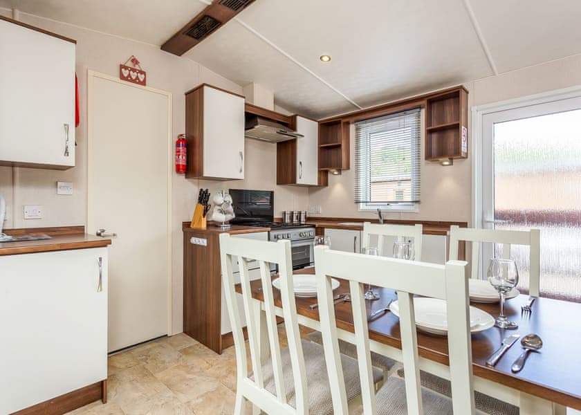 The Ness - Loch Ness Highland Resort, Fort Augustus