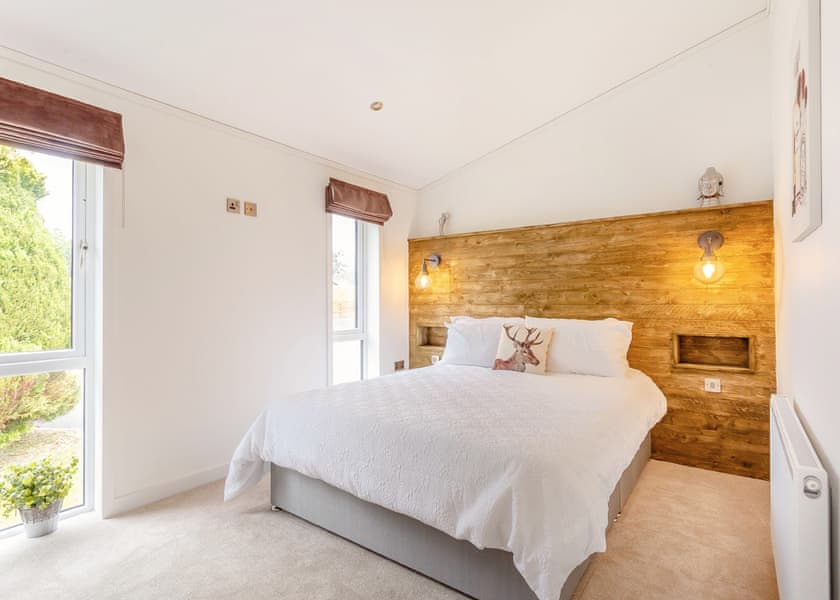 Caledonia Lodge VIP - Loch Ness Lodge Retreat, Fort Augustus