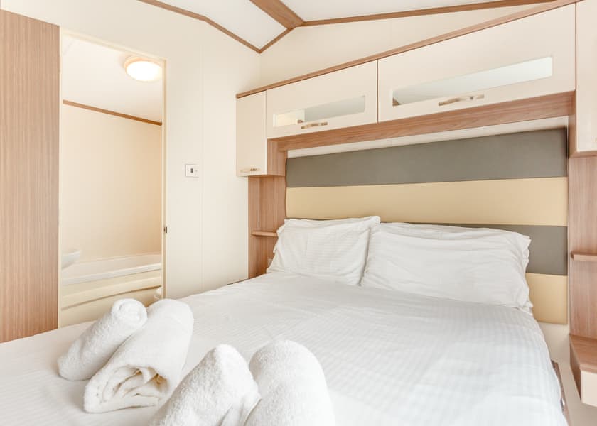 Highlander Holiday Home VIP - Loch Ness Lodge Retreat, Fort Augustus