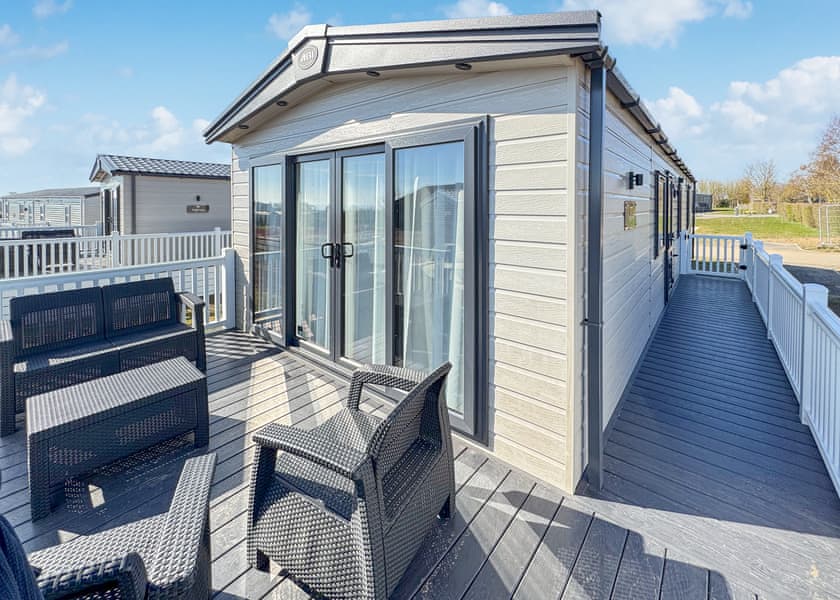 Elite Holiday Home - Waldegraves Holiday Park, Colchester