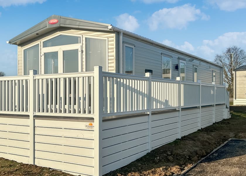 Elite Holiday Home - Waldegraves Holiday Park, Colchester