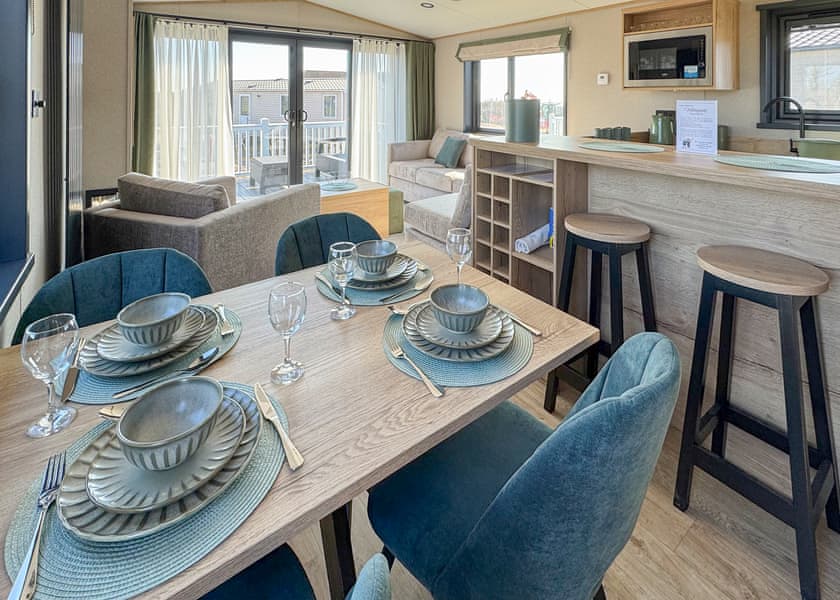 Elite Holiday Home - Waldegraves Holiday Park, Colchester