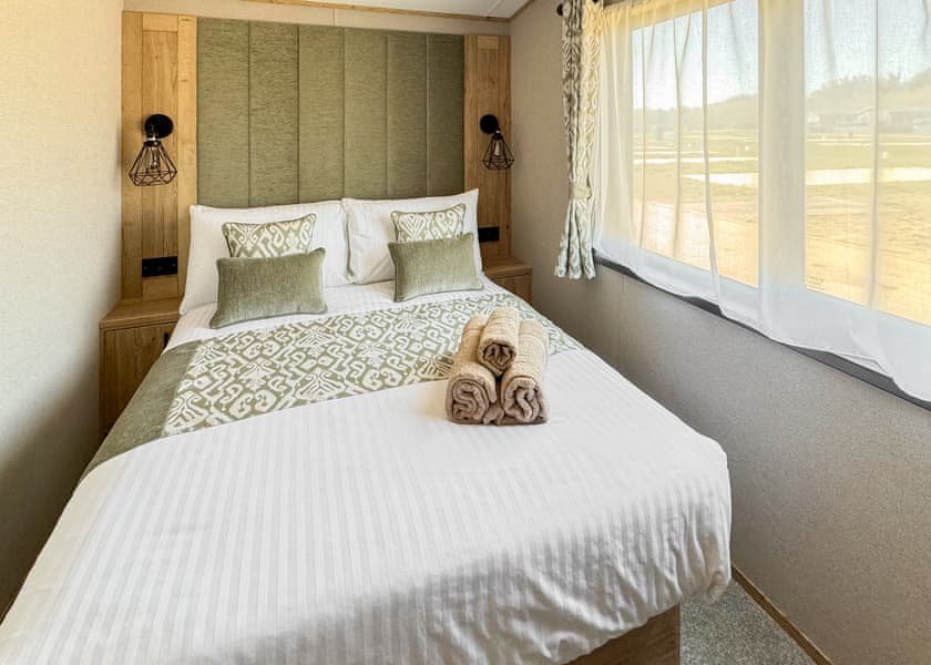 Elite Holiday Home - Waldegraves Holiday Park, Colchester