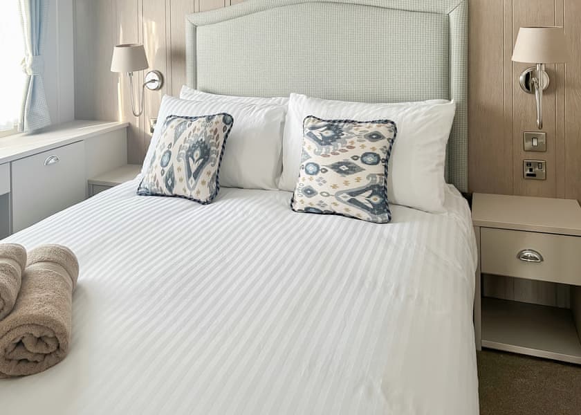 Elite Holiday Home - Waldegraves Holiday Park, Colchester