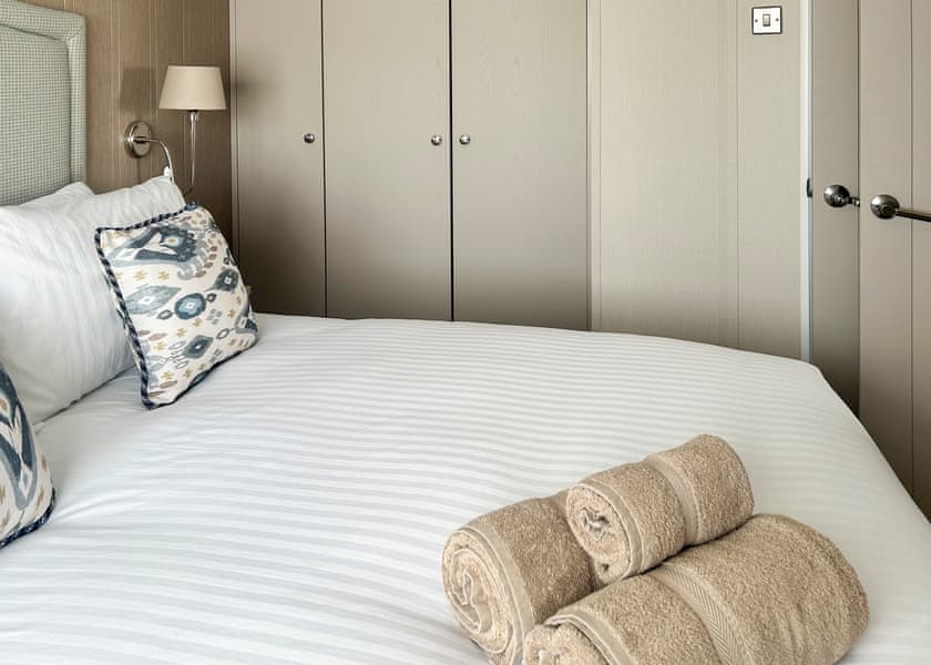 Elite Holiday Home - Waldegraves Holiday Park, Colchester