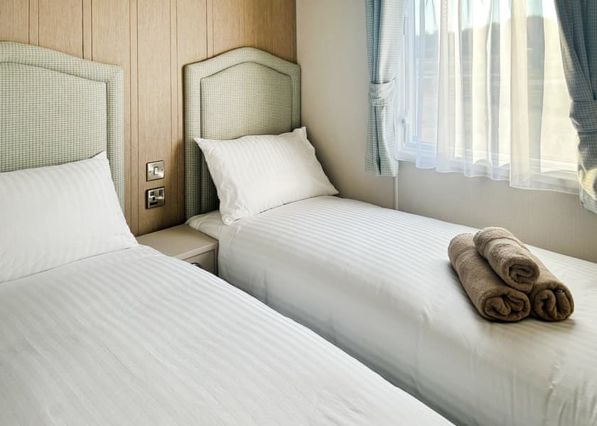 Elite Holiday Home - Waldegraves Holiday Park, Colchester