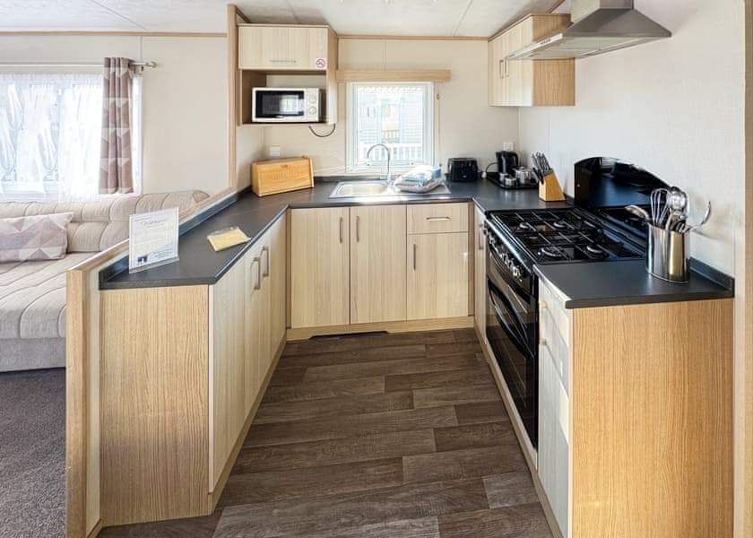 Gold Caravan (Pet) - Waldegraves Holiday Park, Colchester