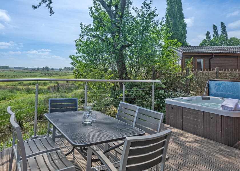 Escape Spa 10 - Waveney River Centre, Burgh St Peter, Beccles