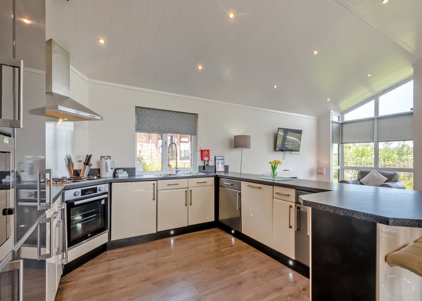 Escape Spa 10 - Waveney River Centre, Burgh St Peter, Beccles