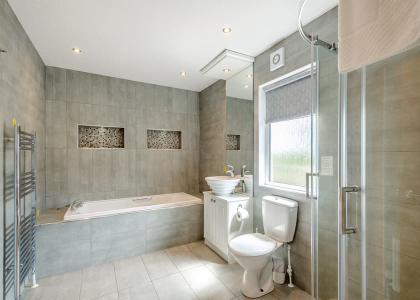 Escape Spa 10 - Waveney River Centre, Burgh St Peter, Beccles