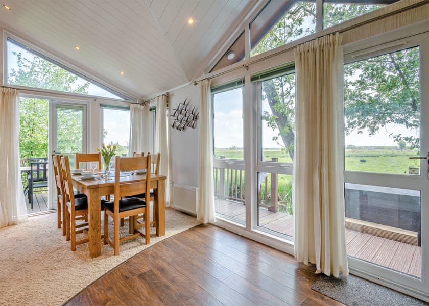 Escape Spa 1 - Waveney River Centre, Burgh St Peter, Beccles