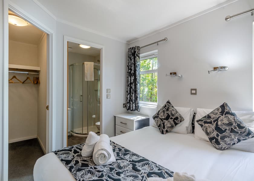 Escape Spa 1 - Waveney River Centre, Burgh St Peter, Beccles