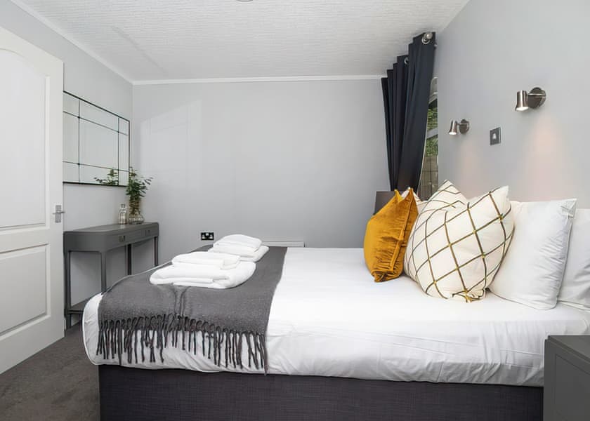 Retreat 6 - Waveney River Centre, Burgh St Peter, Beccles