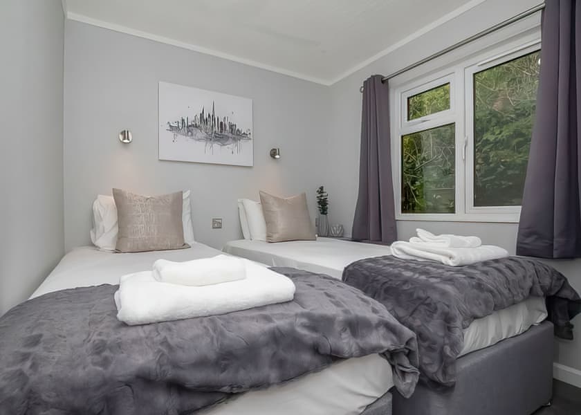 Retreat 6 - Waveney River Centre, Burgh St Peter, Beccles