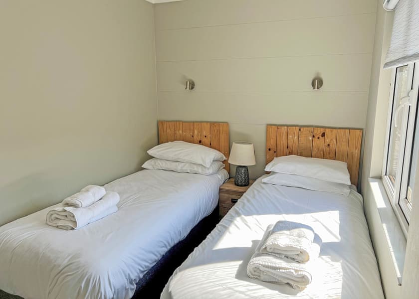 Retreat 6 - Waveney River Centre, Burgh St Peter, Beccles