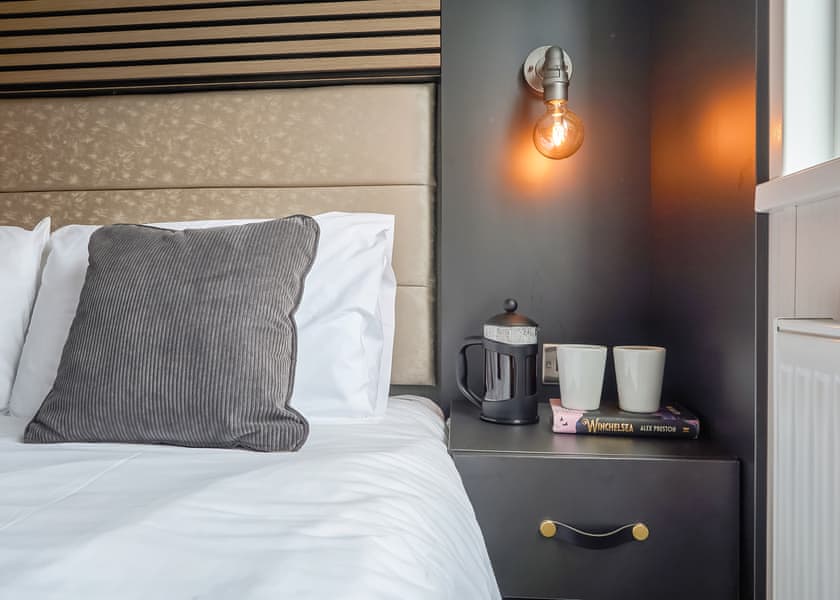 Glamping Pods with hot tubs - Waxham Sands Holiday Park, Great Yarmouth