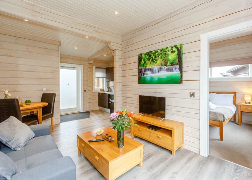 Chestnut Spa - Woodland LakesLan, Carlton Miniott, Thirsk