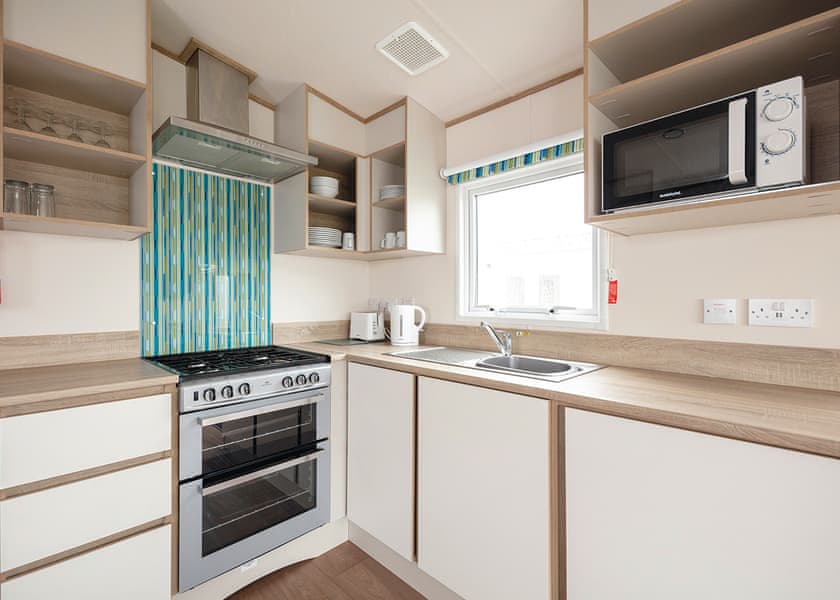 Weymouth Bay Bronze 2 - Weymouth Bay Holiday Park, Preston