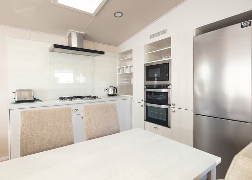 Weymouth Bay Gold 2 - Weymouth Bay Holiday Park, Preston