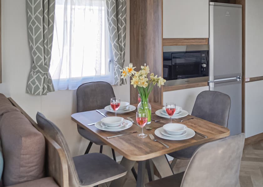 Elm - Webbers Country Park, Woodbury, Exeter