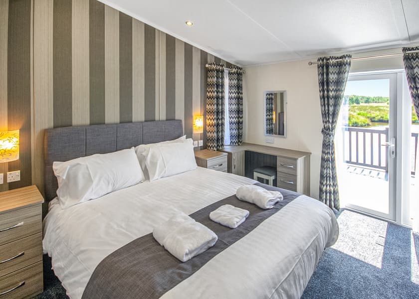 Pondview - Westlands Country Park, Annan