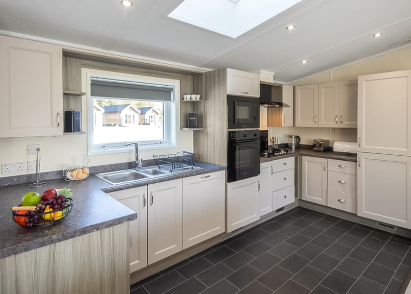 Pondview Plus - Westlands Country Park, Annan