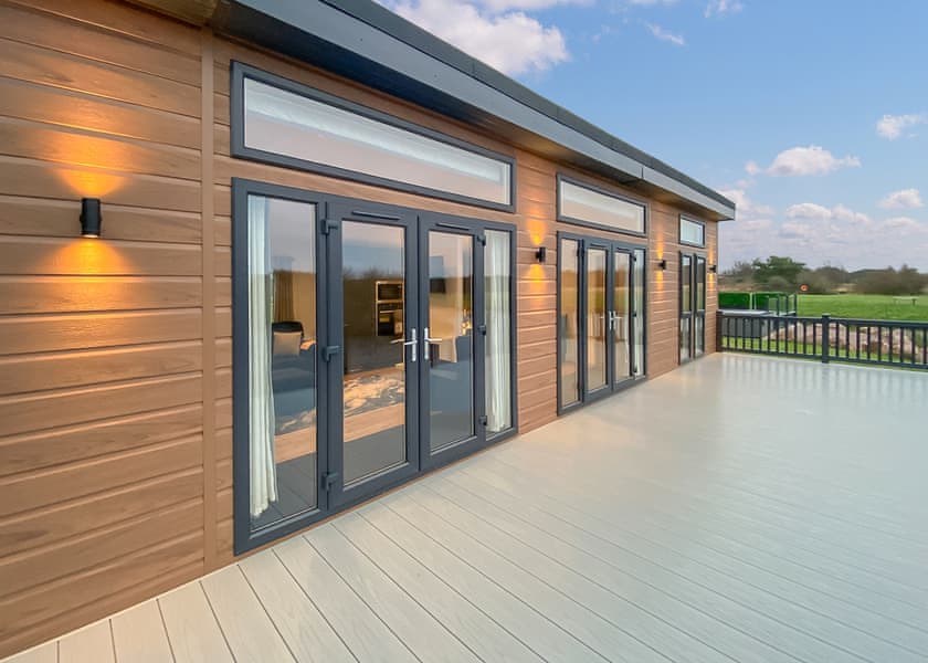 The Westlands Lodge - Westlands Country Park, Annan