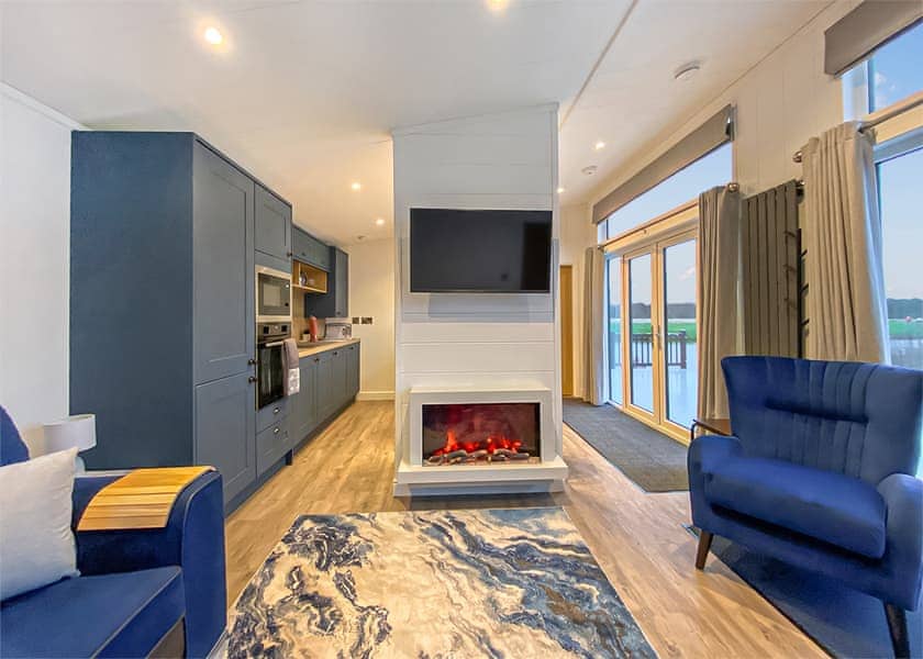 The Westlands Lodge - Westlands Country Park, Annan