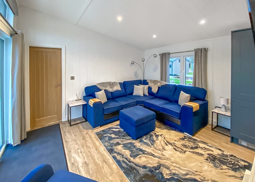 The Westlands Lodge - Westlands Country Park, Annan