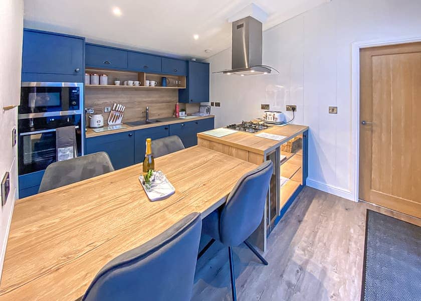 The Westlands Lodge - Westlands Country Park, Annan