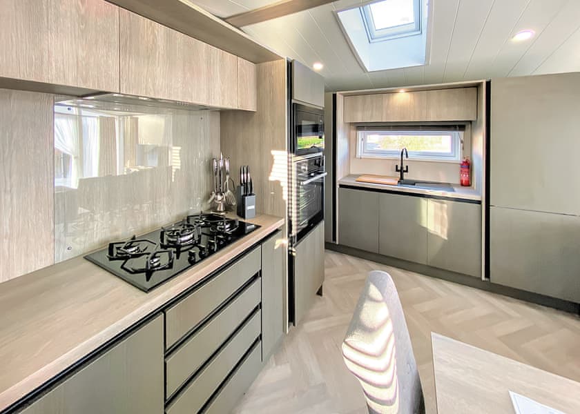 The Lakewood - Westlands Country Park, Annan