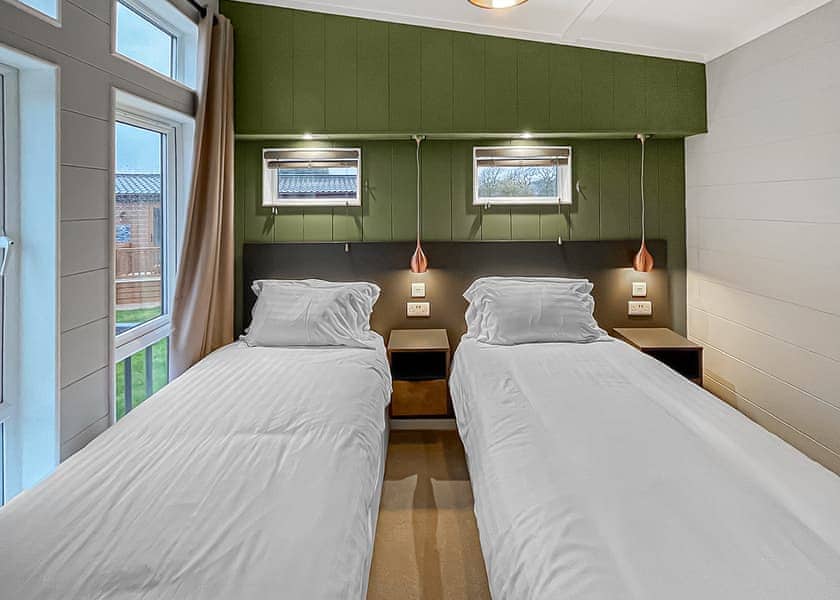 The Savannah Lodge - Westlands Country Park, Annan