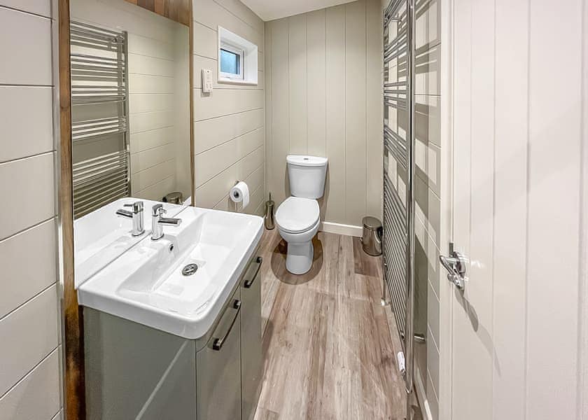 The Savannah Lodge - Westlands Country Park, Annan