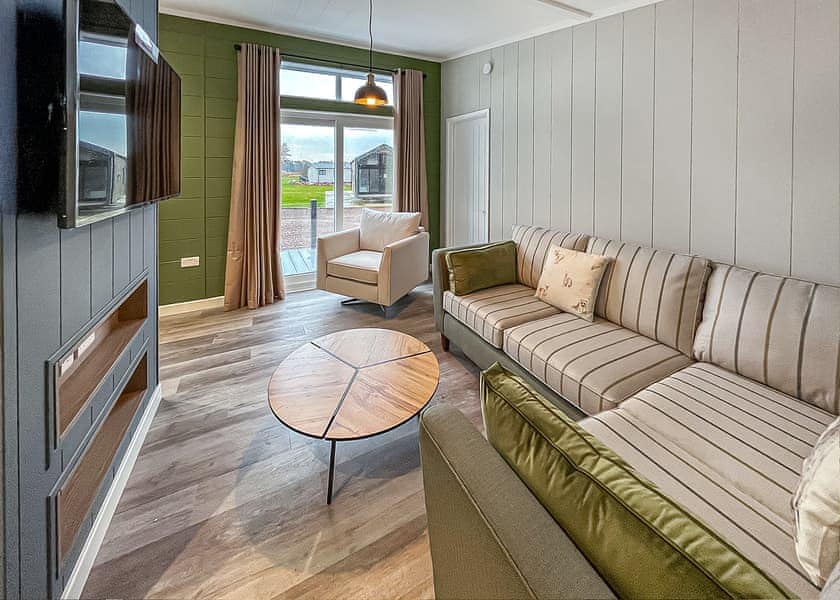 Lakeside Plus Lodge - Westlands Country Park, Annan