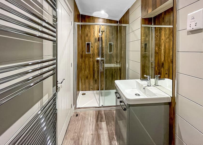 Lakeside Plus Lodge - Westlands Country Park, Annan