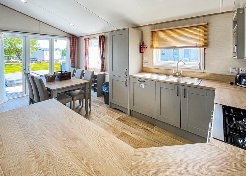 Kielder Lodge - Westlands Country Park, Annan