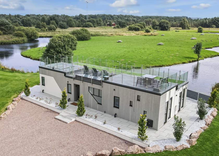 Quantum Lodge - Westlands Country Park, Annan