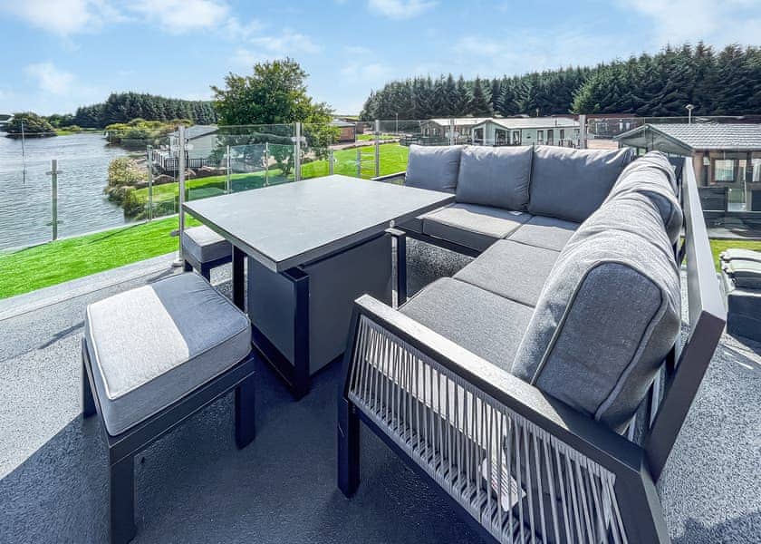Quantum Lodge - Westlands Country Park, Annan