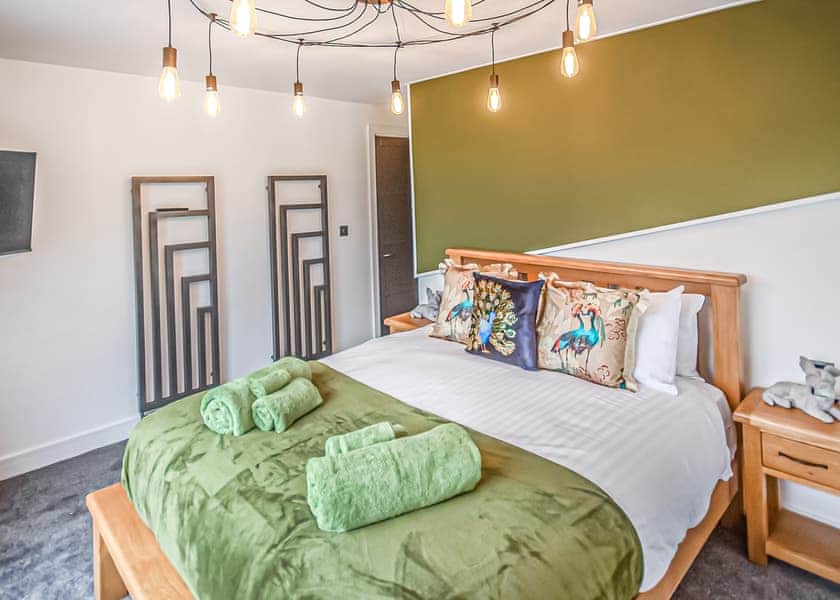 Quantum Lodge - Westlands Country Park, Annan