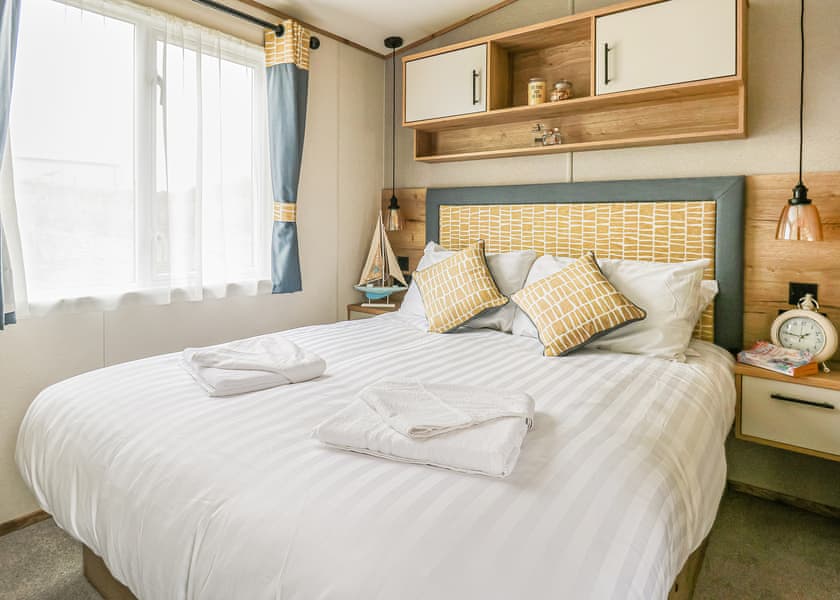 Cedar Outlook - Waters Edge Leisure Park, Cardigan